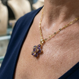 Collier « Fleurs violettes » Amelyth | Or