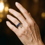 Antiker Goldring mit blauem Kristall