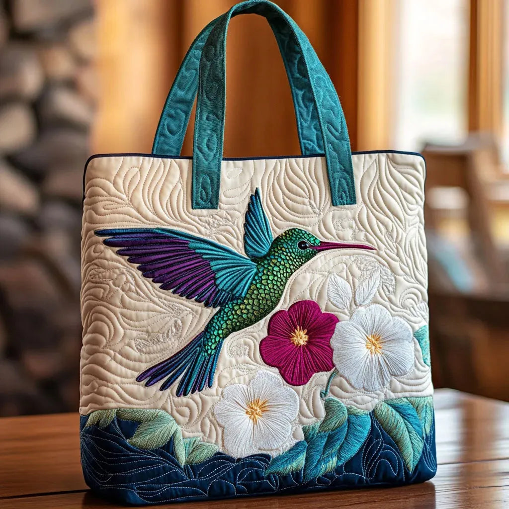 Sac à main matelassé colibri et fleur blanche, brodé main – Mathilde Montreux