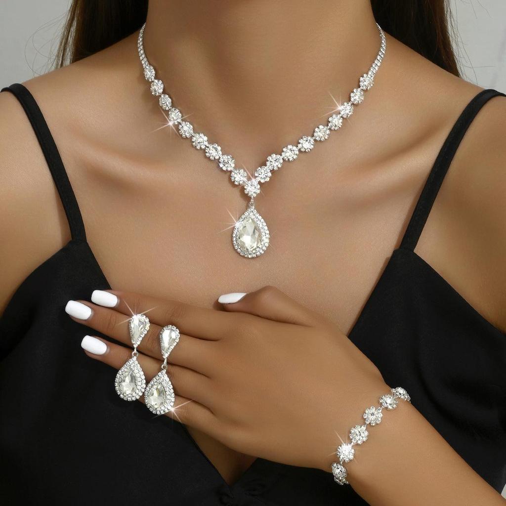 Parure de mariée trois pièces