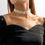Elegante Halskette mit drei Perlen