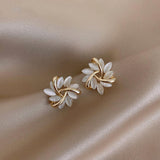Opal-Blumen-Ohrringe in Gold