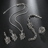 Parure élégante en or blanc avec zircones