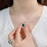 Collier Gisela avec pierre vert émeraude