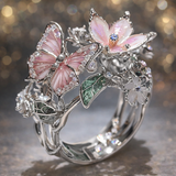 Funkelnder Schmetterlingsring mit Zirkonia