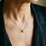 Collier doré avec zircones