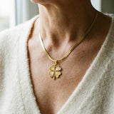 Collier trèfle doré