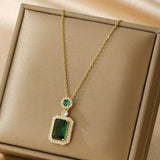 Collier Greta avec pierre vert émeraude