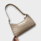 Esmée – Lacktasche mit Henkeln
