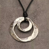 Collier pendentif géométrique irrégulier