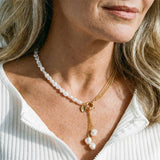 Collier pendentif perle élégant