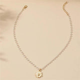 Collier marguerites pendantes