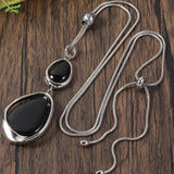 Collier pendentif rétro avec pierre noire