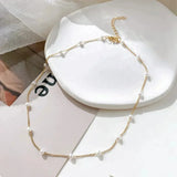 Petit collier de perles en or