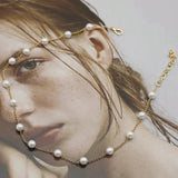 Petit collier de perles en or