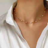 Petit collier de perles en or