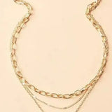 Mehrreihige Retro-Kette mit goldenem Anhänger