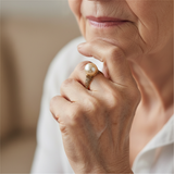 Bague rétro dorée avec perle