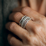Bague rétro zircones multirangs
