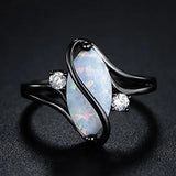 Gedrehter Retro-Ring mit schwarzem Opal