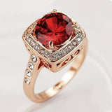 Bague rubis couronne or rose