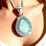 Collier goutte opale bleu lumineux